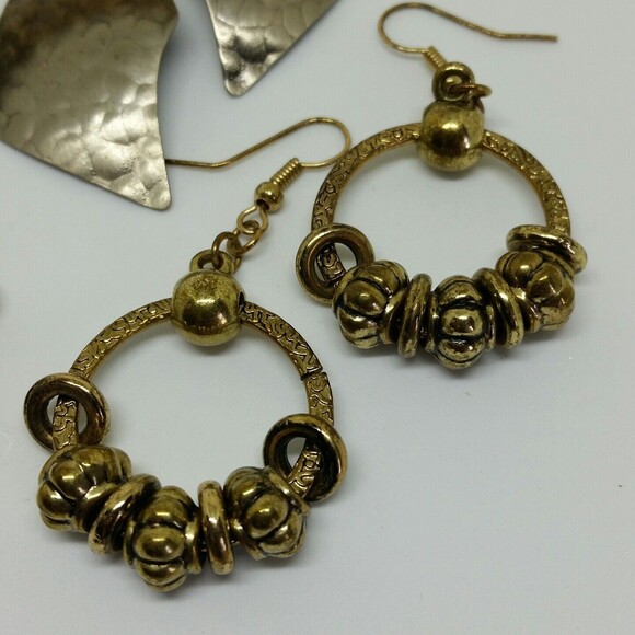 Dangle Earring Lot 3 Pairs gold metal bead core classic capsule - Picture 3 of 5